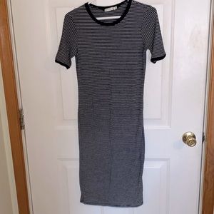 Sleep dress/lounge wear